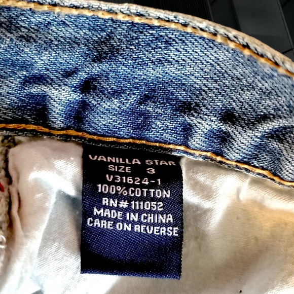 3/$25 Vanilla Star Jean Shorts. Size 3. - Picture 8 of 8